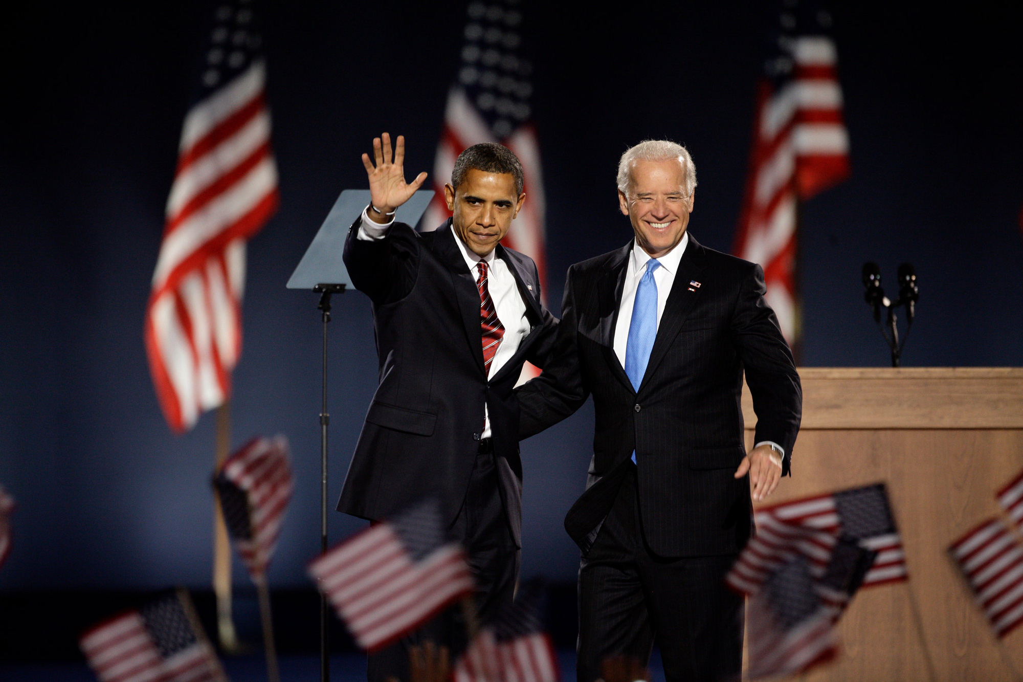 Tổng thống Barack Obama và Phó tổng thống Joe Biden tái đắc cử nhiệm kỳ thứ 2 vào năm 2012 - Ảnh: Getty Images.