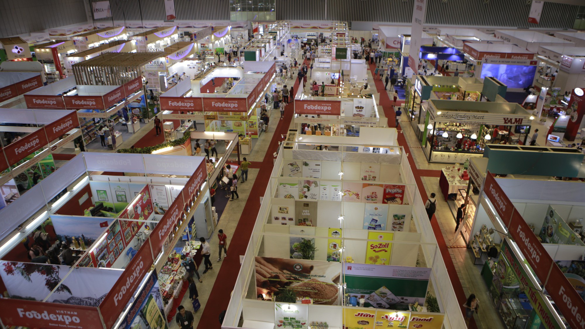 Hình ảnh các gian hàng tham dự triển lãm Vietnam Foodexpo 2017.