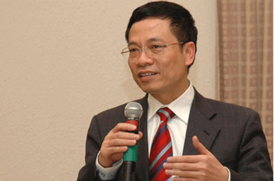 Phó tổng giám đốc Viettel Nguyễn Mạnh Hùng. Theo ông, đến thời điểm hiện tại, Việt Nam đã làm xong việc đưa điện thoại đến với mọi người.