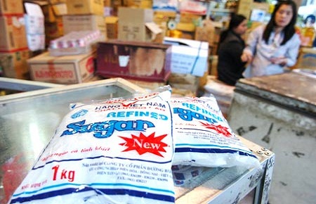  Hiện tại kho các nhà máy, giá đường đã xuống mức thấp nhất trong vòng 3 năm qua, chỉ còn 14.800- 15.000 đ/kg 