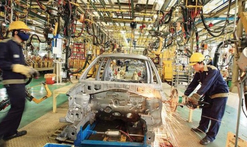 Công nghiệp ôtô Việt Nam bao nhiêu năm vẫn chỉ loay hoay làm săm, lốp...