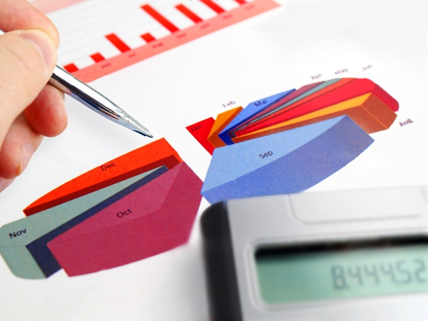 Trong những tháng cuối năm, cần ưu tiên hỗ trợ sản xuất và tăng trưởng một cách hợp lý, tháo gỡ khó khăn cho doanh nghiệp trong nước thông qua việc đẩy nhanh các gói chính sách hỗ trợ một cách kịp thời, đồng bộ và đủ liều lượng - Ảnh: DNSG.<br>