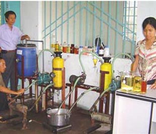 Mỡ cá tra được dùng để chế biến thức ăn giá súc, thực phẩm, dầu bio-diesel... 