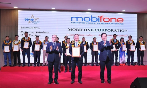 MobiFone nhận cú đúp danh hiệu doanh nghiệp công nghệ thông tin