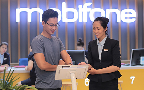 <font face="Arial, Verdana"><span style="font-size: 13.3333px;">Care360 là chiến dịch chăm sóc khách hàng tổng thể hoàn toàn khác biệt trên thị trường.</span></font>