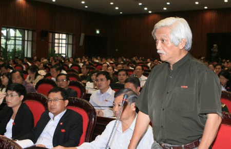 Đại biểu Dương Trung Quốc cho rằng, dự thảo luật còn quá nhiều kẽ hở để các tội phạm có thể "lách" qua.