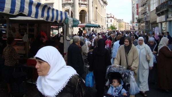 Molenbeek, “pháo đài” khủng bố giữa lòng châu Âu