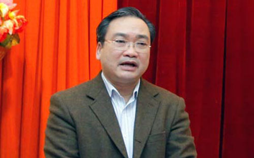 Theo Phó thủ tướng Hoàng Trung Hải, thị trường bất động sản cần được công khai, minh bạch, đảm bảo chất 
lượng, chuyển phân khúc nhà cao cấp sang bình dân mới tạo niềm tin cho 
người mua nhà.