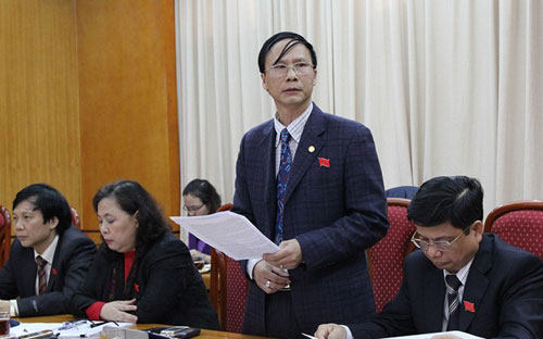 Đại biểu Nguyễn Hoài Nam: "Liệu đằng sau thực tế này có vấn đề gì uẩn khúc không?".<br>