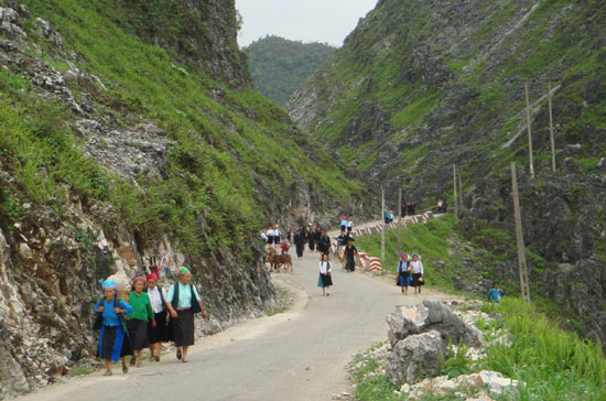 Nhiều ý kiến cho rằng, chương trình mục tiêu quốc gia cần tập trung đầu tư cho miền núi, vùng sâu vùng xa.