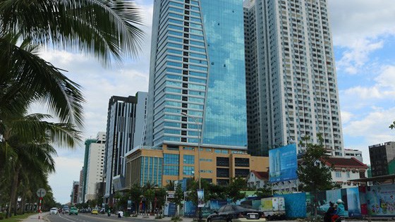 Dự án Tổ hợp Khách sạn Mường Thanh và Căn hộ cao cấp Sơn Trà, đường Võ Nguyên Giáp, quận Ngũ Hành Sơn.