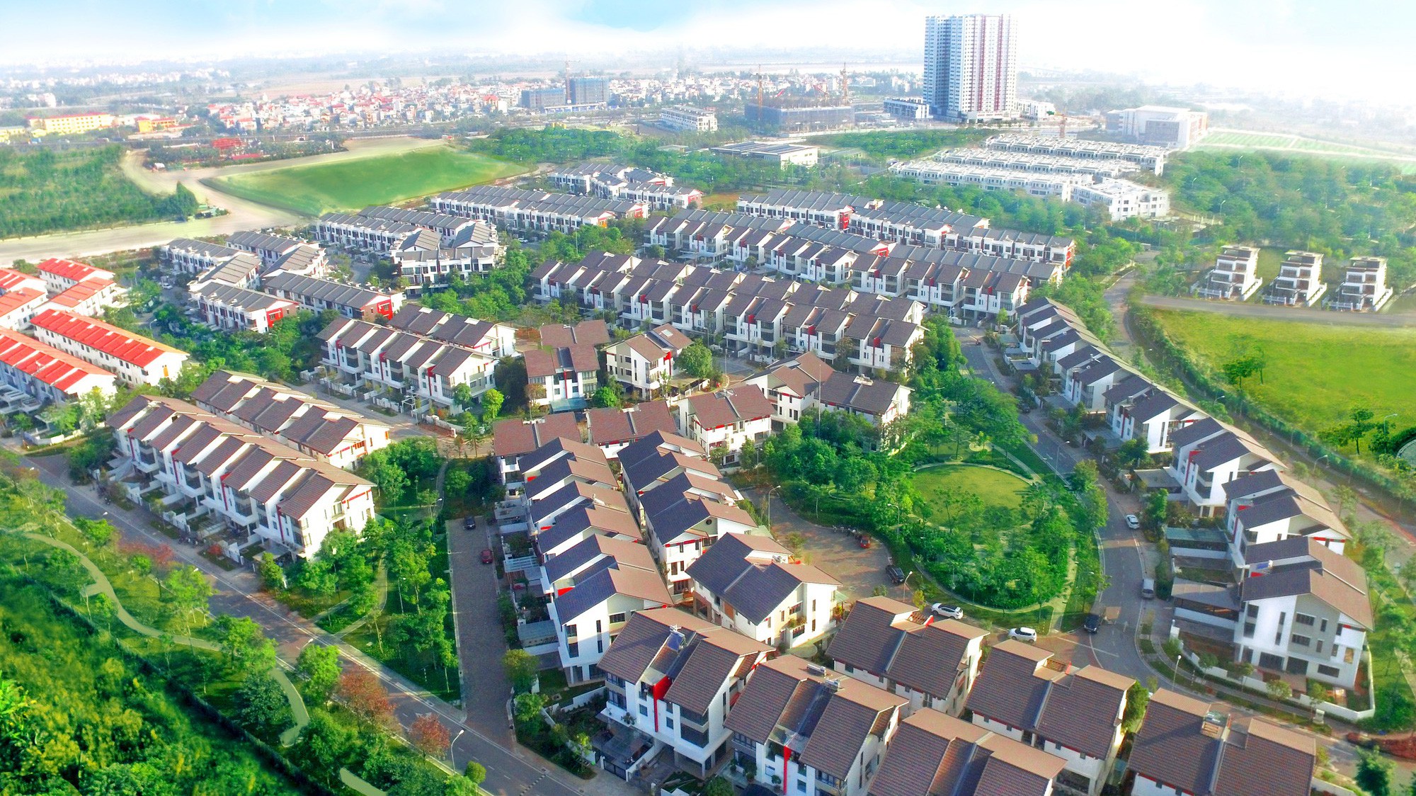 Hiện dự án Gamuda Gardens đang triển khai nhiều sản phẩm biệt thự, nhà liền kề với mức giá hợp lí ở phân khúc nhà liền đất nội đô Hà Nội.