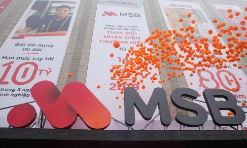 Phó tổng MSB bán sạch cổ phiếu trước ngày ngân hàng niêm yết