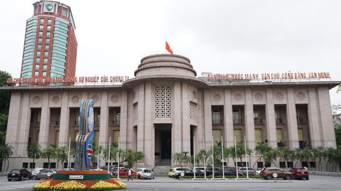 Vẫn còn nhiều vướng mắc chưa được tháo gỡ trong việc tăng vốn cho 4 ngân hàng thương mại Nhà nước.