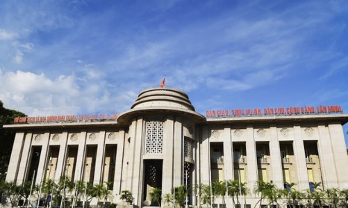 Ngân hàng Nhà nước “tuýt còi” việc ép khách vay mua bảo hiểm