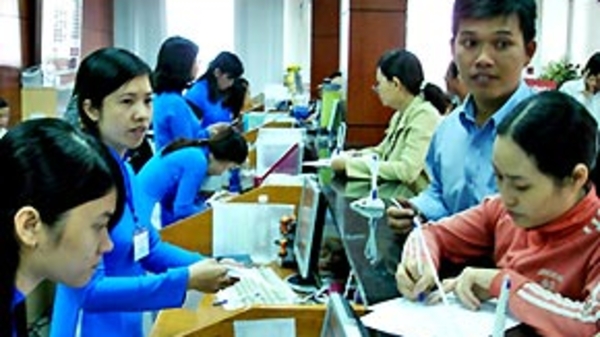 Bỏ trần lãi suất, điều tiết bằng luật?