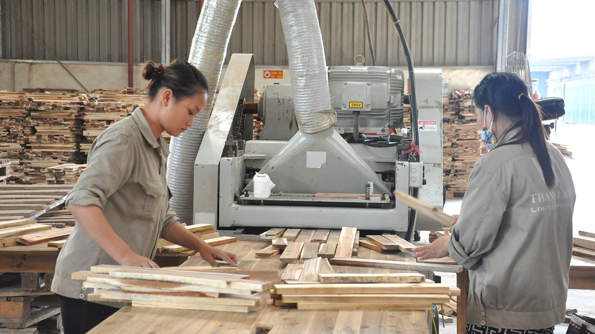 Ước giá trị xuất khẩu gỗ và các sản phẩm gỗ tháng 1/2018 đạt 709 triệu USD, tăng 18,5% so với cùng kỳ năm 2017.