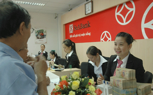 Đối với khách hàng vay mua nhà, SeABank đang triển khai hai chương trình
 "Thời điểm vàng cho ngôi nhà mơ ước", dành cho tất cả khách hàng cá 
nhân có nhu cầu vay mua nhà tại SeABank.