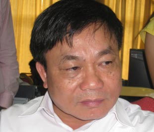 Ông Phùng Văn Nghệ.