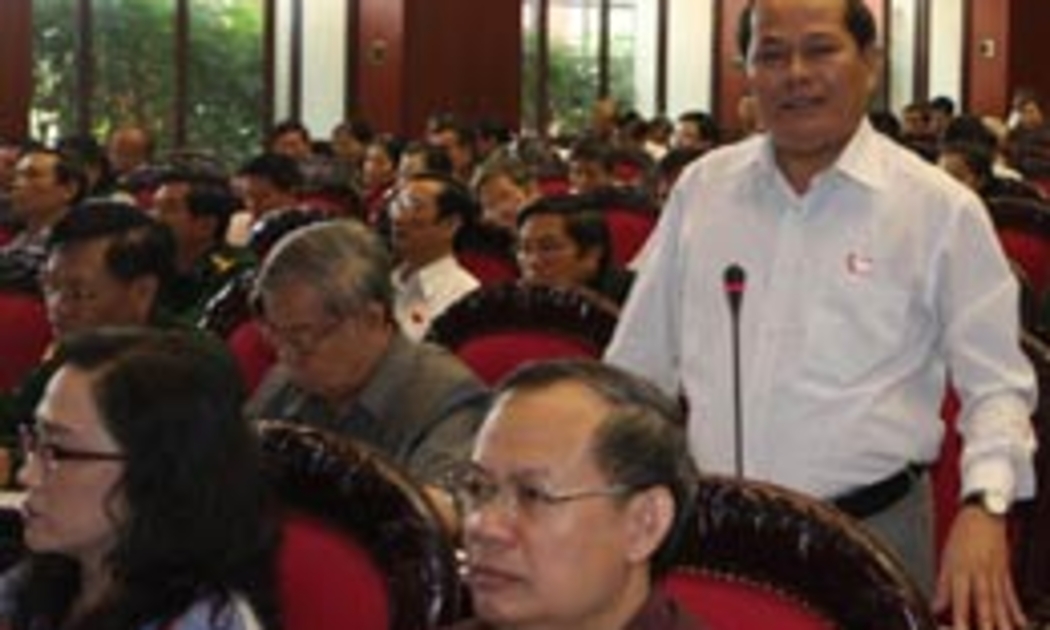 Tại kỳ họp thứ sáu, Quốc hội đã thực hiện giám sát tối cao về việc thực hiện chính sách, pháp luật về quản lý, sử dụng vốn, tài sản nhà nước tại các tập đoàn, tổng công ty nhà nước.