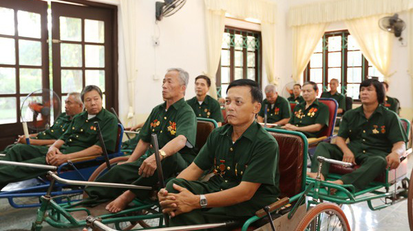 Bộ Lao động - Thương binh và Xã hội đề xuất hai mức quà Tết cho người có công. Ảnh minh họa. 