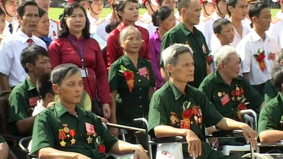 Hà Nội sẽ dành nhiều mức quà tặng cho người có công, đối tượng chính sách nhân dịp Tết Nguyên đán sắp tới. Ảnh minh họa. 