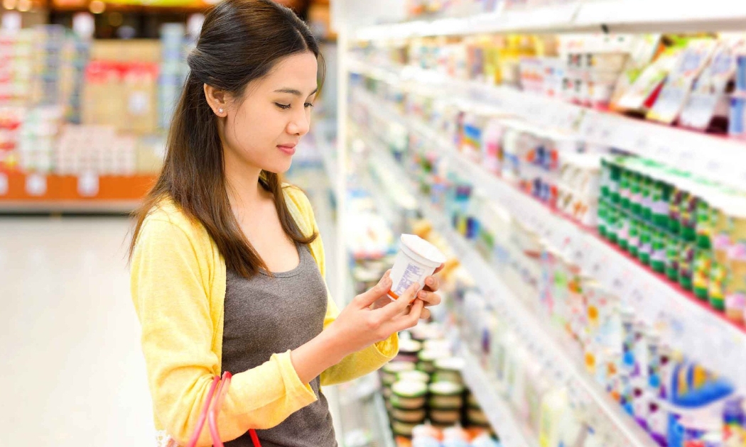Tiết kiệm là DNA của người Việt Nam, vì vậy, người tiêu dùng Việt Nam vẫn tiếp tục dể dành tiền tiết kiệm cho tương lai và con cái.