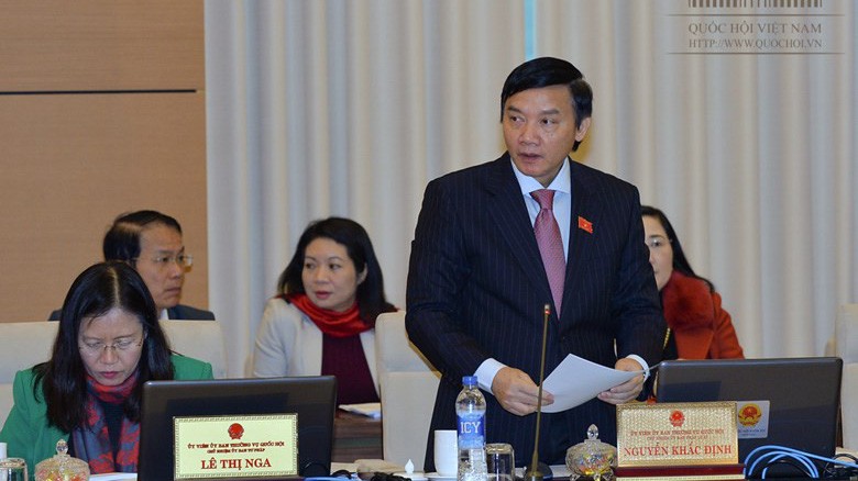 Chủ nhiệm Uỷ ban Pháp luật Nguyễn Khắc Định góp ý hoàn thiện dự thảo luật.