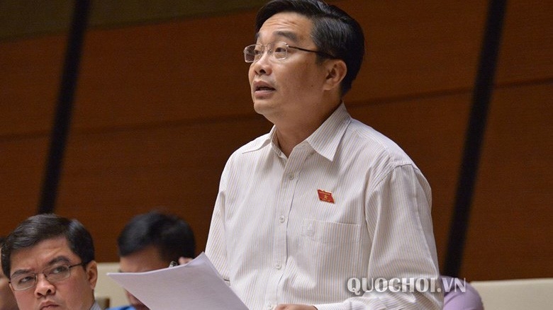 Đại biểu Nguyễn Minh Sơn phát biểu tại hội trường.