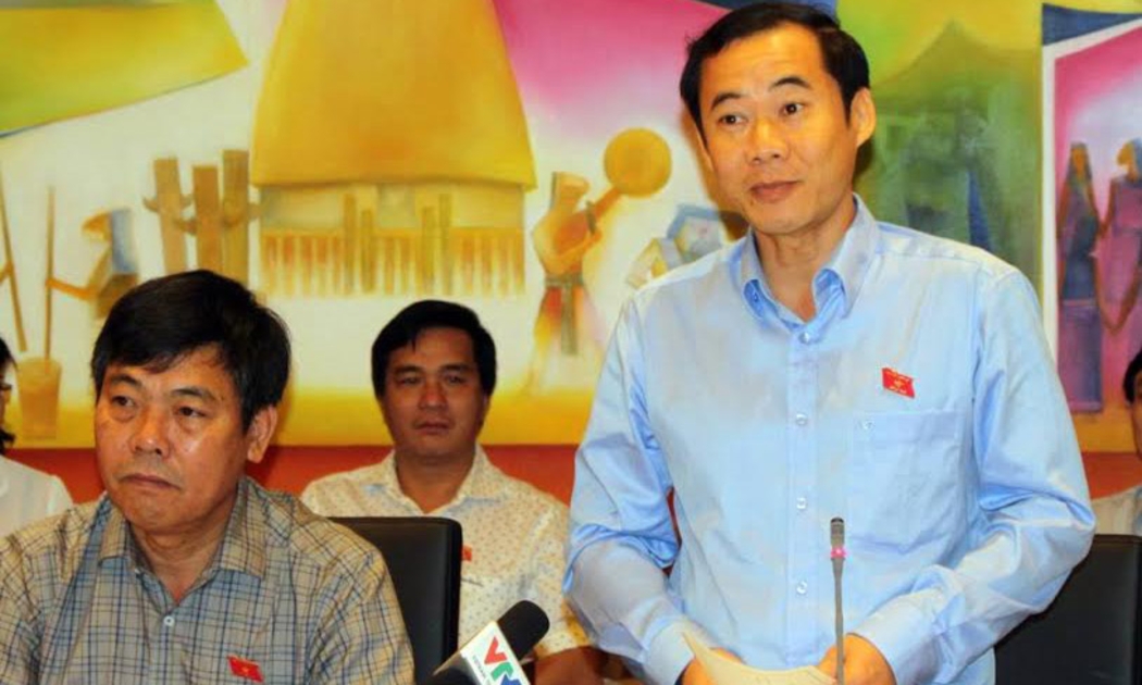 Đại biểu Nguyễn Thái Học phát biểu trong phiên thảo luận đặc biệt sáng 27/5.