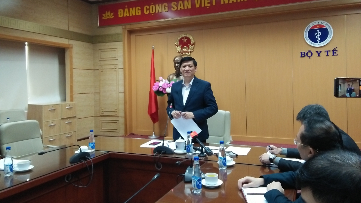 Bộ trưởng Bộ Y tế Nguyễn Thanh Long phát biểu tại cuộc họp sáng 20/1. Ảnh - N.Dương. 