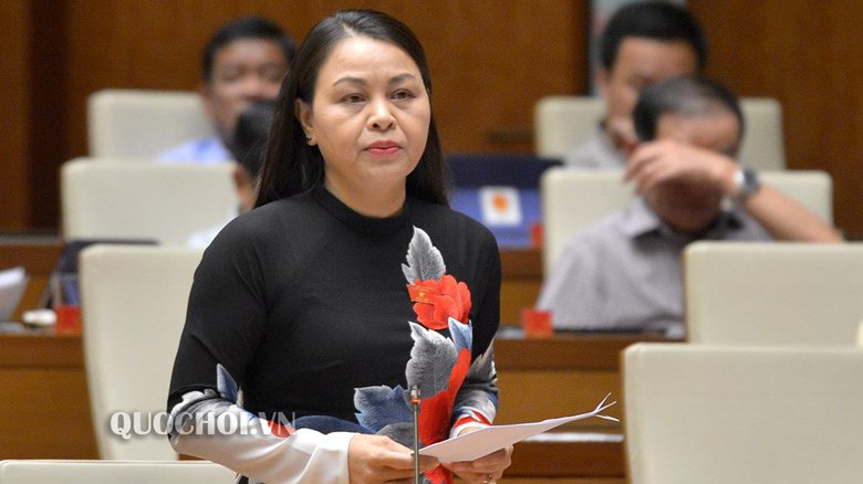 Đại biểu Nguyễn Thị Thu Hà đồng ý với đề xuất tăng tuổi nghỉ hưu.