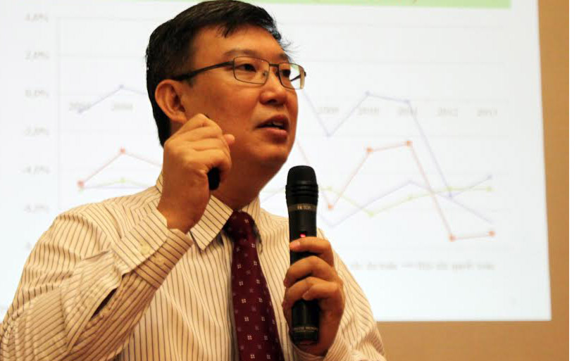 TS. Nguyễn Xuân Thành, Giám đốc chương trình giảng dạy Fulbright tại diễn đàn.<br>