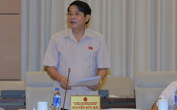 <div style="font-family: 'Times New Roman'; font-size: 15px;">Chủ nhiệm Uỷ ban Tài chính - Ngân sách Nguyễn Đức Hải cho biết, Chính phủ đề xuất nâng chỉ tiêu giới hạn nợ Chính phủ/GDP từ mức 50% hiện nay lên mức trần 55%.</div><div><br></div>