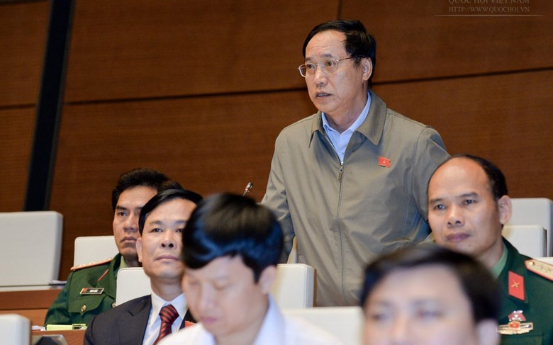 <span style="font-family: 'Times New Roman'; font-size: 15px;">Đại biểu Nguyễn Mai Bộ (An Giang) đề nghị bỏ quy định&nbsp;</span><span style="font-family: 'Times New Roman'; font-size: 15px;">Nhà nước chỉ bồi thường sau khi có văn bản làm căn cứ yêu cầu bồi thường của cơ quan nhà nước có thẩm quyền và có yêu cầu bồi thường</span>