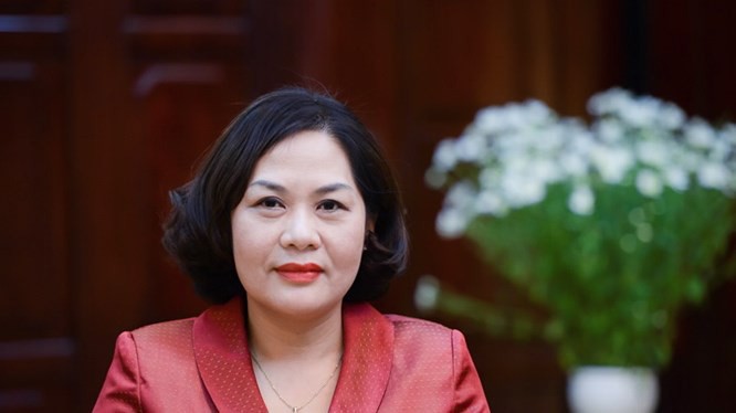 Phó thống đốc Nguyễn Thị Hồng: Ngân hàng Nhà nước không chỉ căn cứ vào diễn biến tỷ giá trung tâm mà còn nhiều yếu tố khác như lãi suất, thanh khoản…để phối hợp với chính sách tài khoá, điều tiết bảo đảm mục tiêu đề ra.