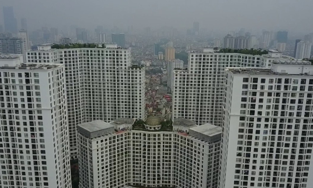 Nhiều dự án trung tâm thương mại và căn hộ thương mại với quy mô, mật độ rất lớn vẫn được xây dựng tại nội thành.