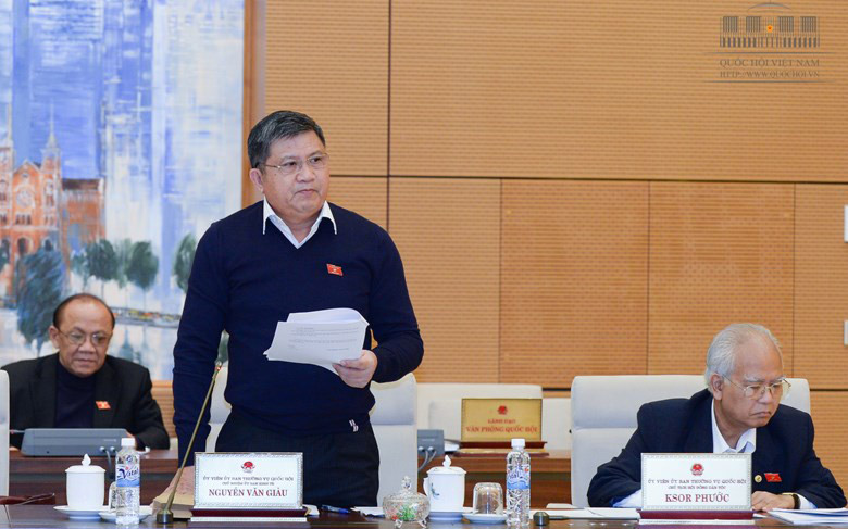 Chủ nhiệm Uỷ ban Kinh tế Nguyễn Văn Giàu.