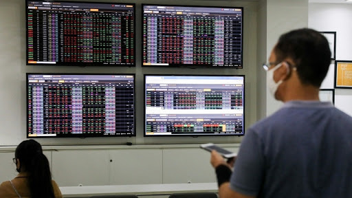 Đại dịch, kinh tế u ám nhưng các "bữa tiệc xanh" trên sàn chứng khoán vẫn tiếp diễn