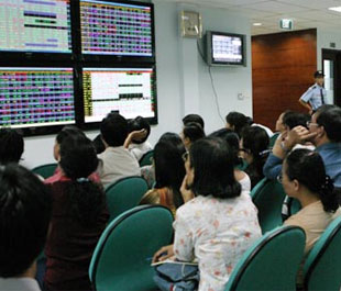 Ở phiên này, nhà đầu tư nước ngoài đã giảm mạnh lượng bán ra so với những phiên trước đó - Ảnh: VNN.