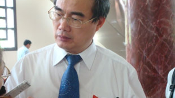 Từ năm học 2010-2011 mới thực hiện chính sách học phí mới