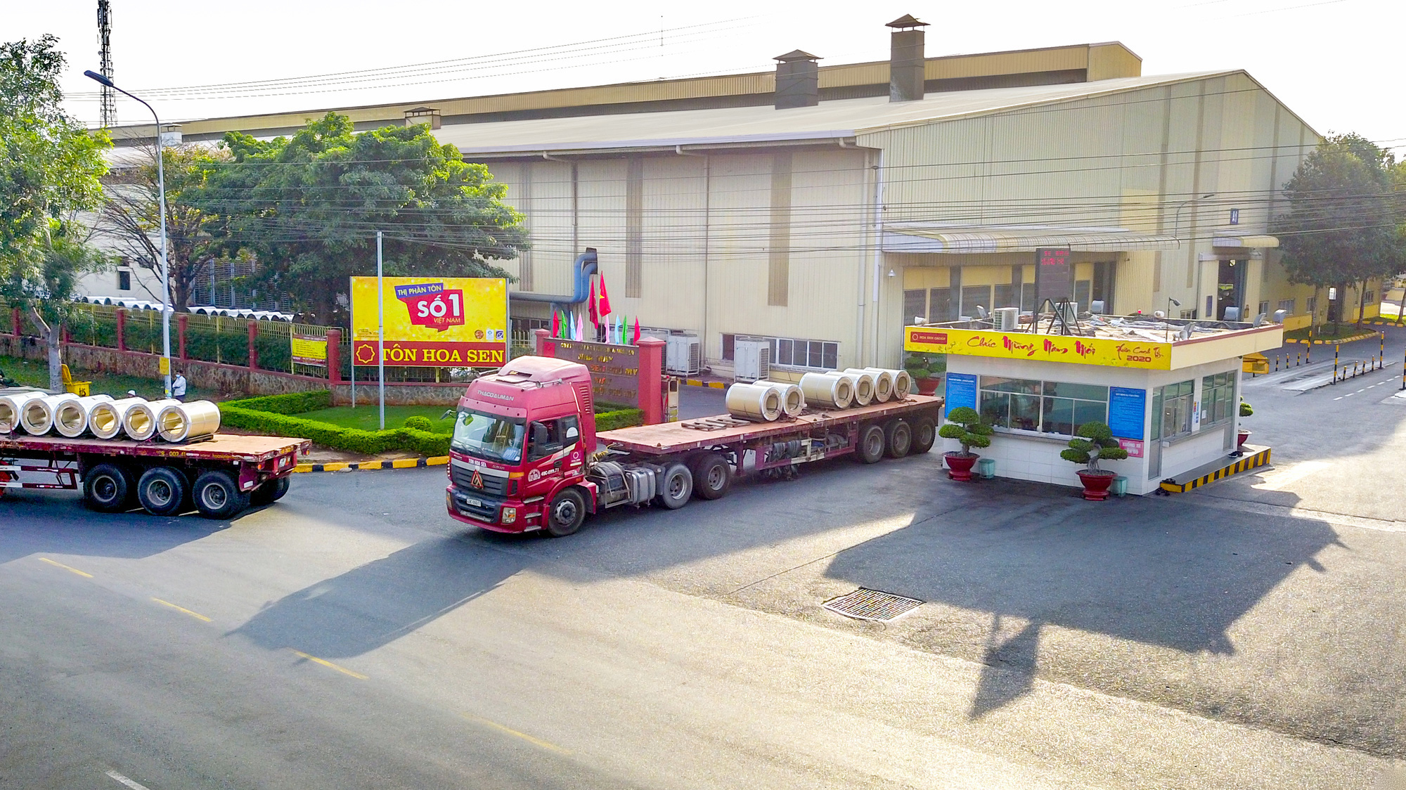 Các nhà máy chủ lực đều nằm gần các cảng biển, hỗ trợ đắc lực trong việc xuất khẩu hàng hóa của HSG đến thị trường thế giới, tạo điều kiện thuận lợi cho việc sản lượng xuất khẩu trong niên độ tài chính 2019-2020 đạt hơn 640.000 tấn.