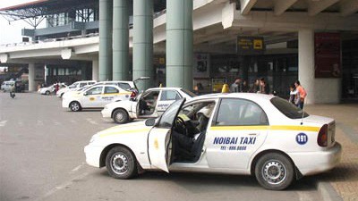 Sân bay Nội Bài quy định riêng về niên hạn taxi 6 năm.