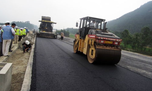 Chuẩn bị thông xe cao tốc Nội Bài - Lào Cai