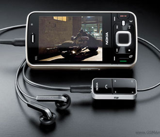 Nokia N96 không hề kém cạnh so với iPhone 3G.