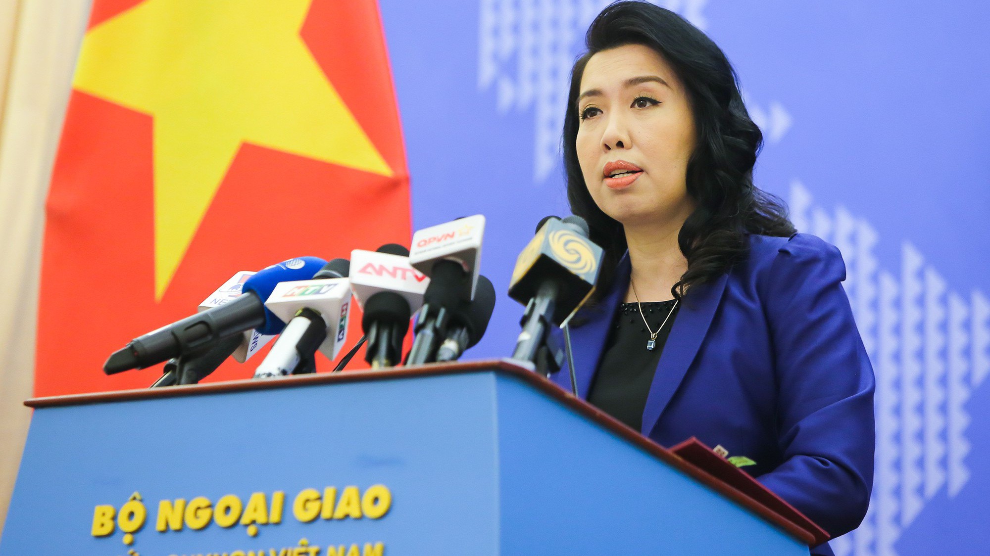 Người phát ngôn Bộ Ngoại giao Lê Thị Thu Hằng tại họp báo thường kỳ ngày 17/10 - Ảnh: QT.