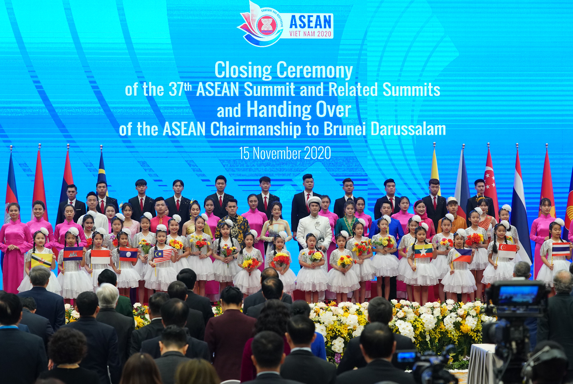 Lễ bế mạc Hội nghị Cấp cao ASEAN 37 và các hội nghị liên quan - Ảnh: VGP