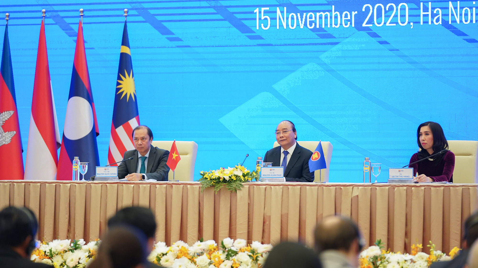 Thủ tướng Nguyễn Xuân Phúc chủ trì họp báo quốc tế chiều 15/11.