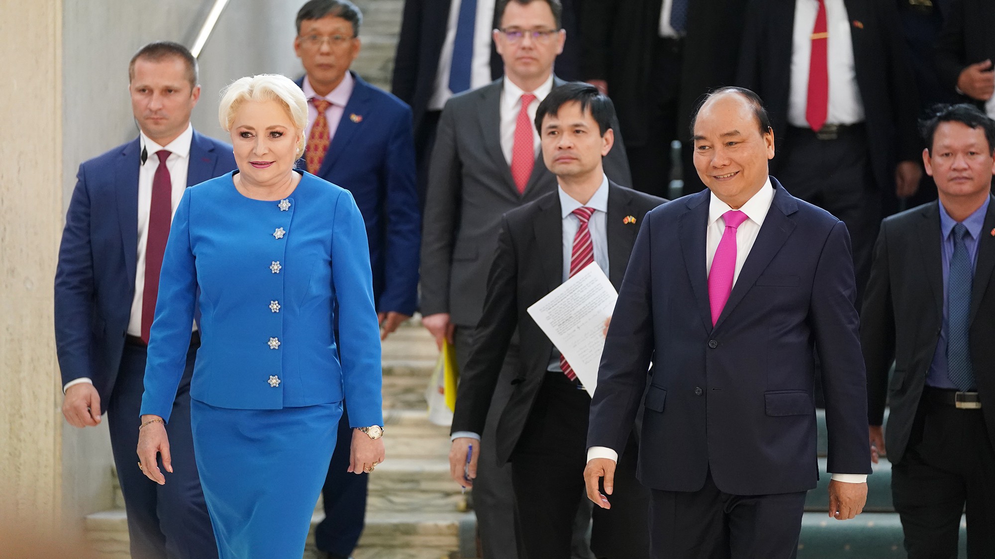 Thủ tướng Romania Viorica Dancila đón và hội đàm với Thủ tướng Nguyễn Xuân Phúc.