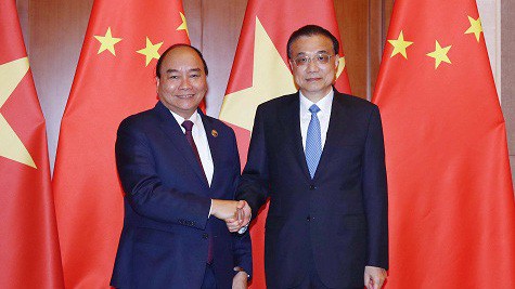 Thủ tướng Nguyễn Xuân Phúc khẳng định Việt Nam coi trọng quan hệ Đối tác hợp tác chiến lược toàn diện với Trung Quốc và mong muốn thúc đẩy quan hệ hai nước phát triển ổn định, bền vững.